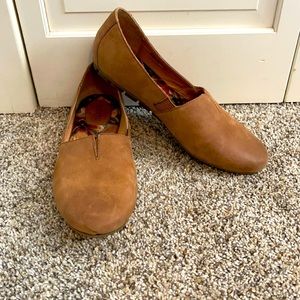 Born slip on leather moccasins size 10 women’s